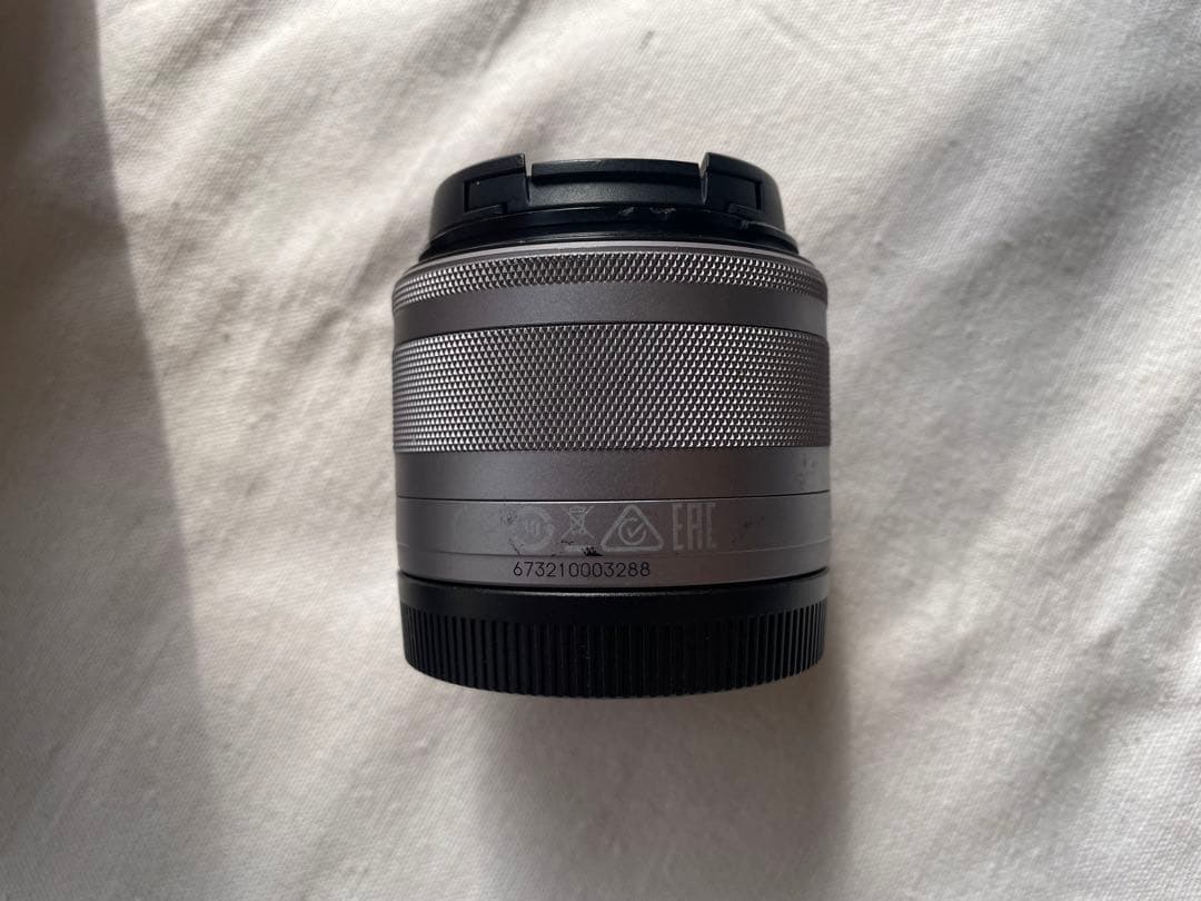 Canon EOS Kiss M ホワイト 本体