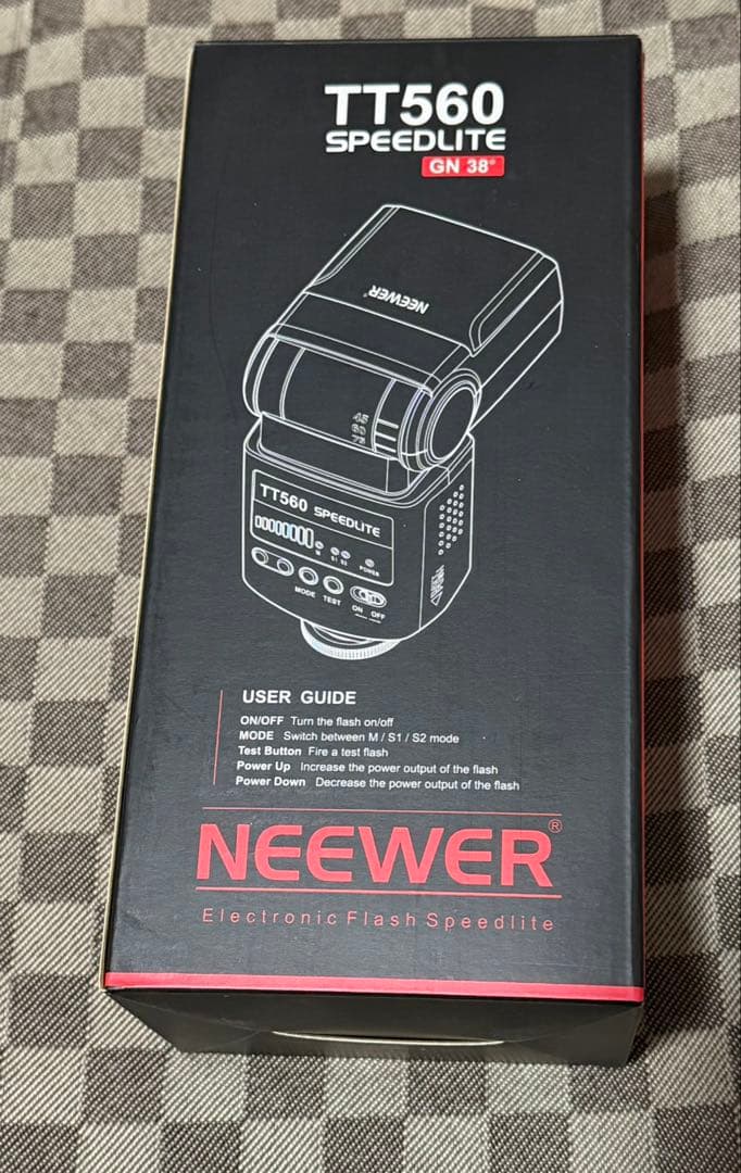 美品 Canon EOS 8000D デジタル一眼レフカメラ(SC数4340回)