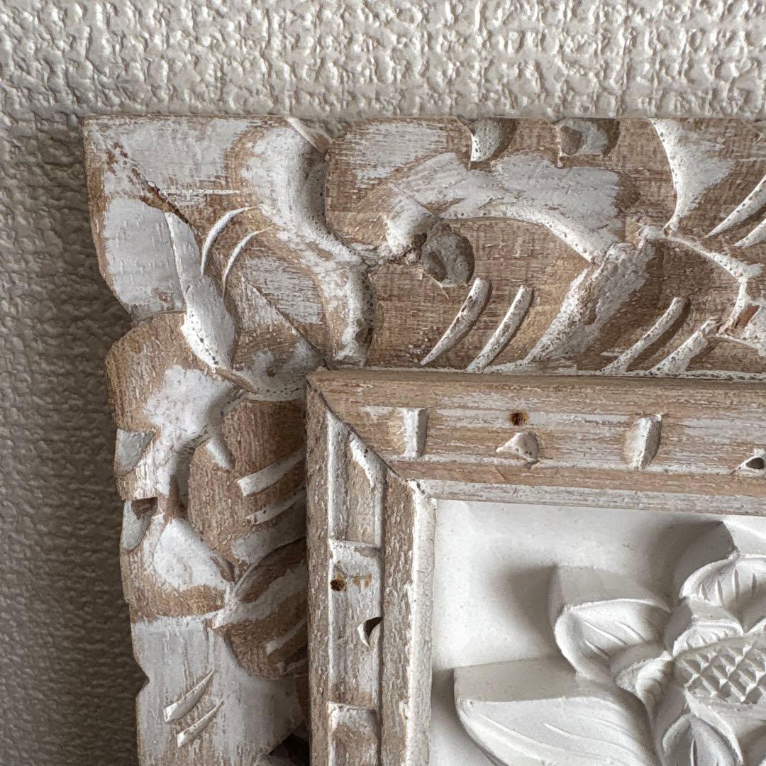 バリ島　木彫り額付きストーンレリーフ