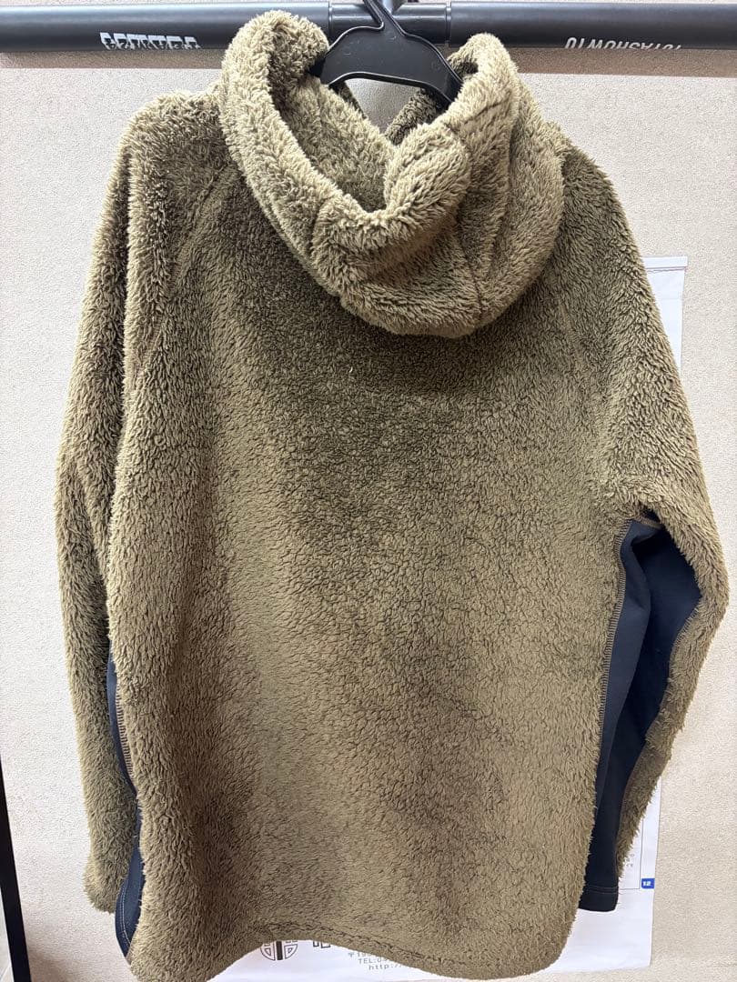 BRIEFING フリースパーカー M オリーブ