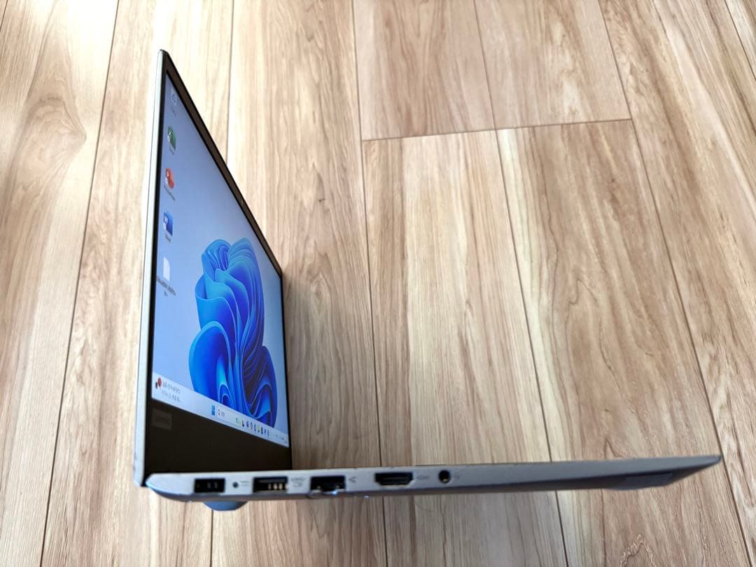 LenovoノートPC 8GBメモリ 256GB SSD Office 2021