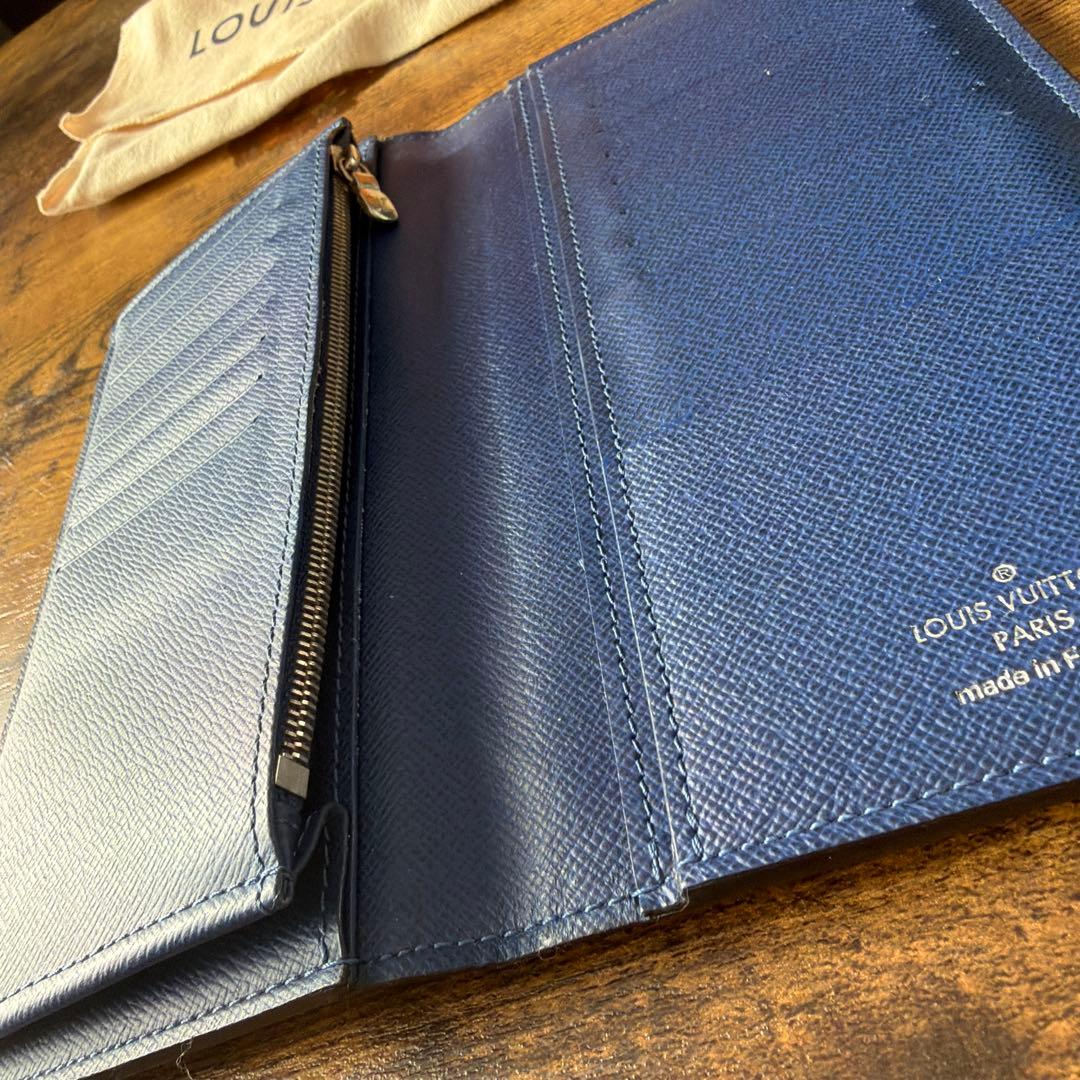 ルイヴィトン　タイガ　青　長財布