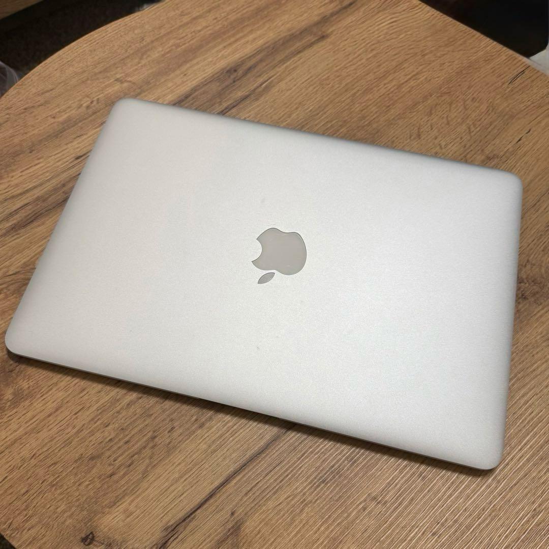 MacBook Air 13インチ Early 2015