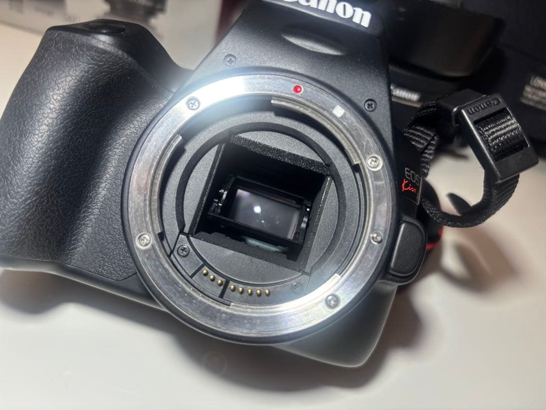 超美品 【Canon EOS Kiss X10 ダブルズームキット】