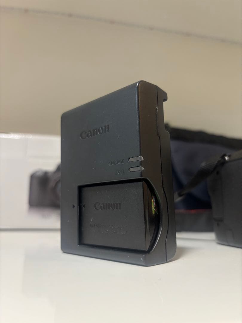 超美品 【Canon EOS Kiss X10 ダブルズームキット】