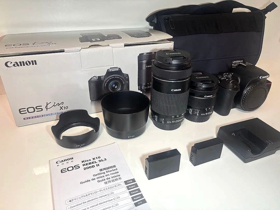 超美品 【Canon EOS Kiss X10 ダブルズームキット】