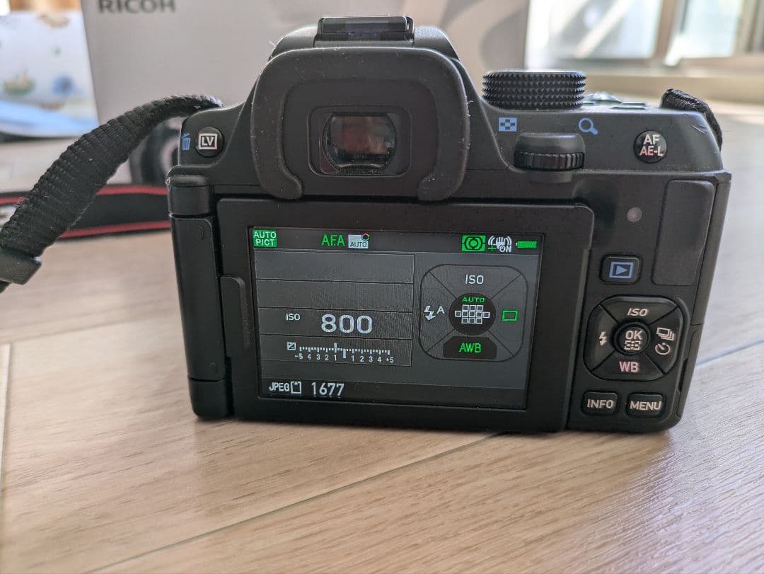 PENTAX K-70 レンズキット ブラック