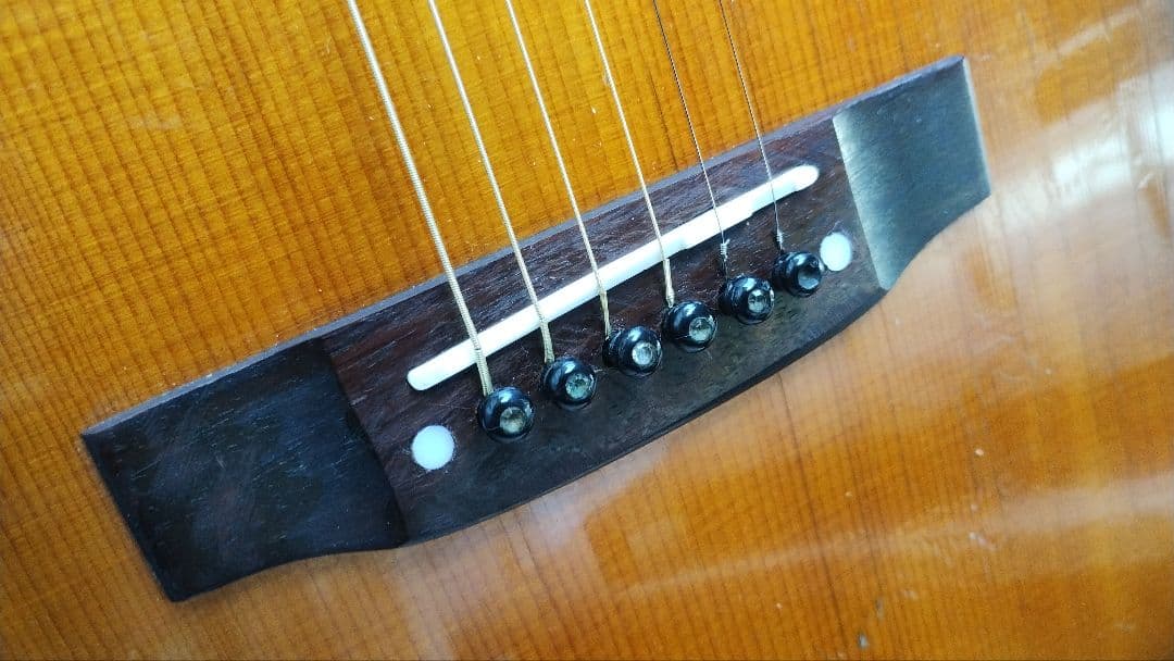 こ*ん様 経年美品 激鳴り トラ柾目 ハミングバード ダブルPU付きエレアコ