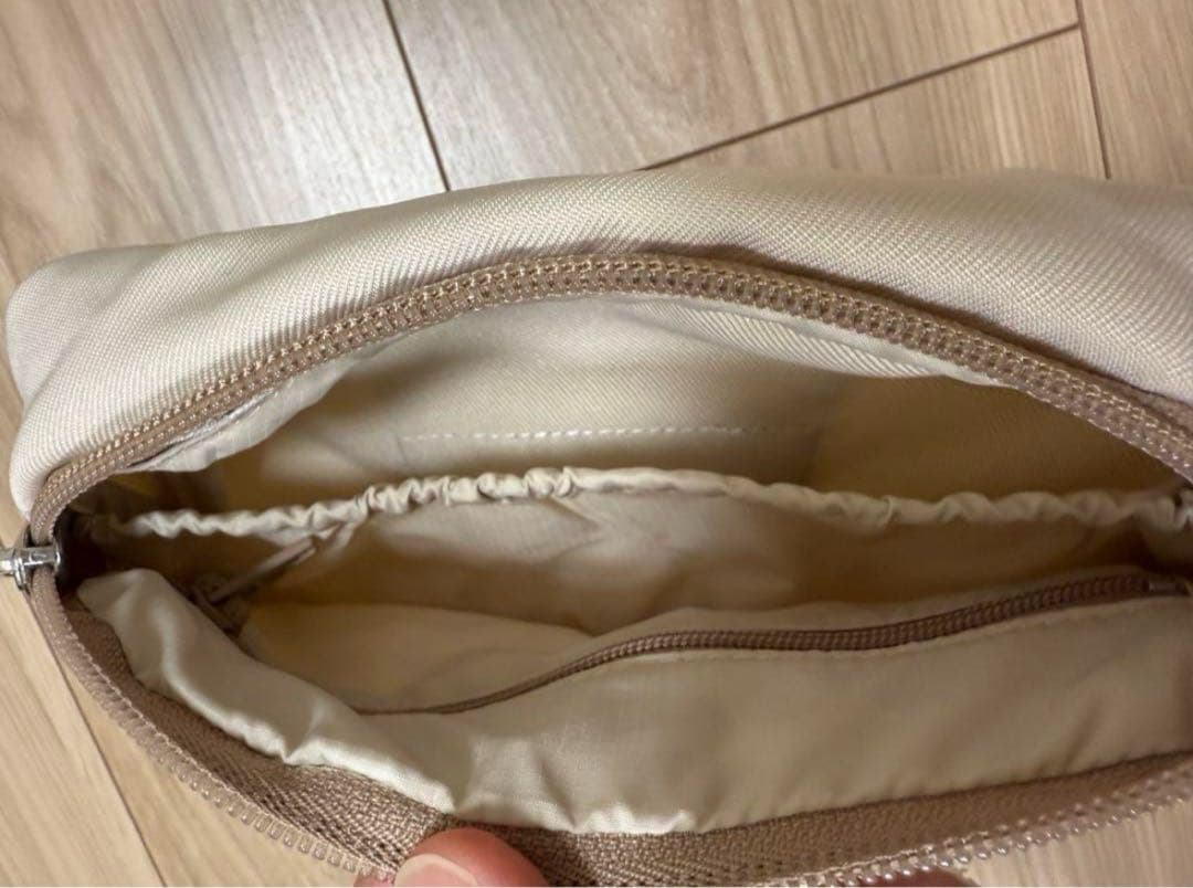 エルゴ　オムニブリーズ　ナチュラルベージュ　抱っこ紐