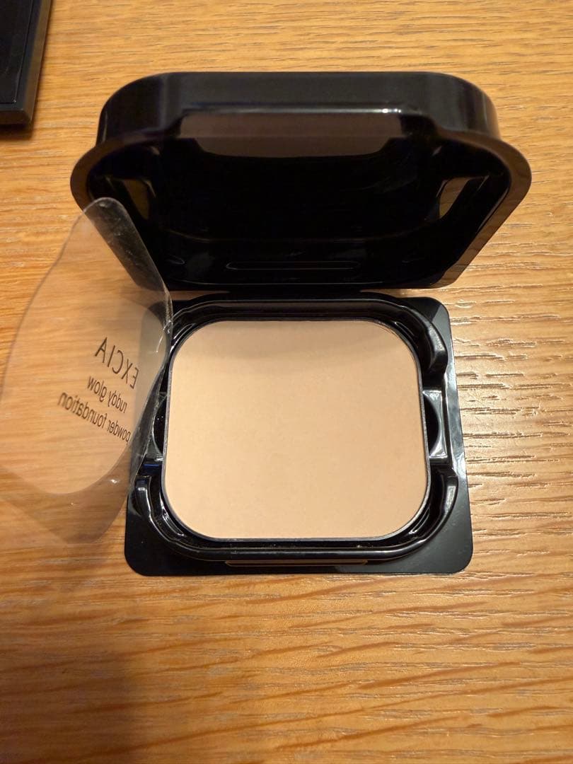 アルビオン エクシア ラディグロウ パウダーファンデ NA201 NA200