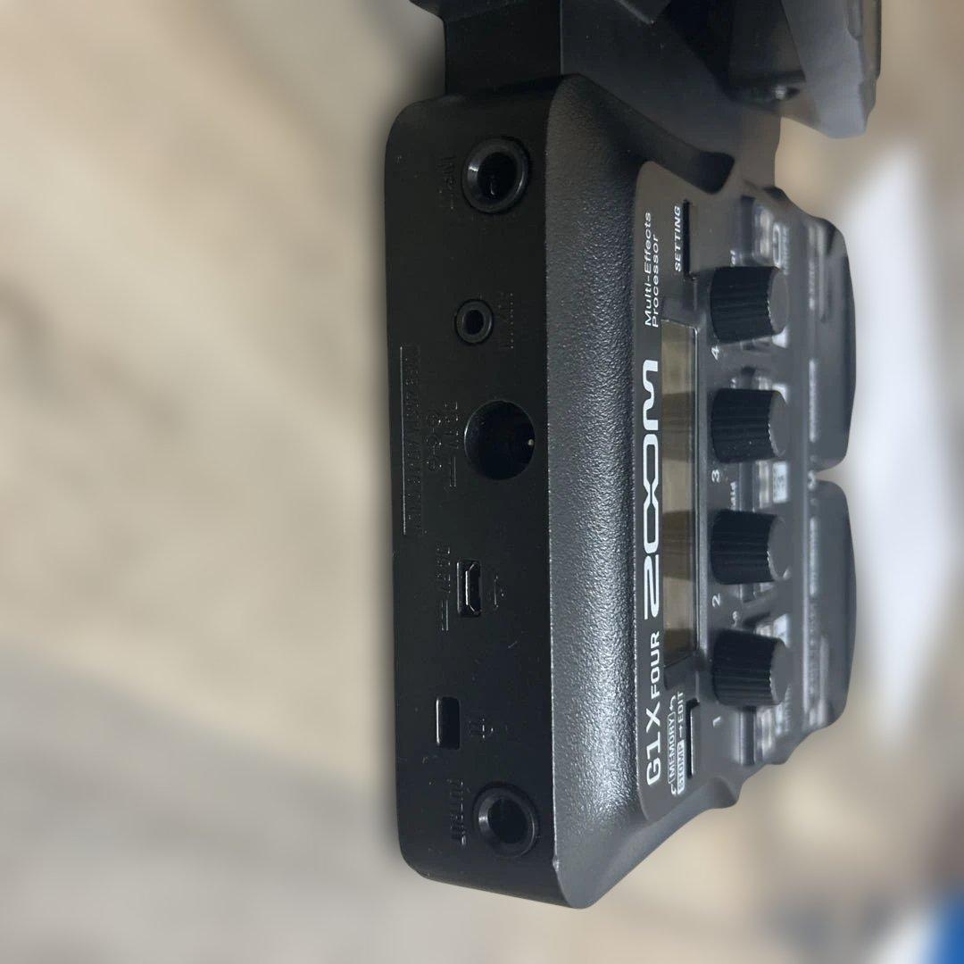 ギター Zoom G1X FOUR