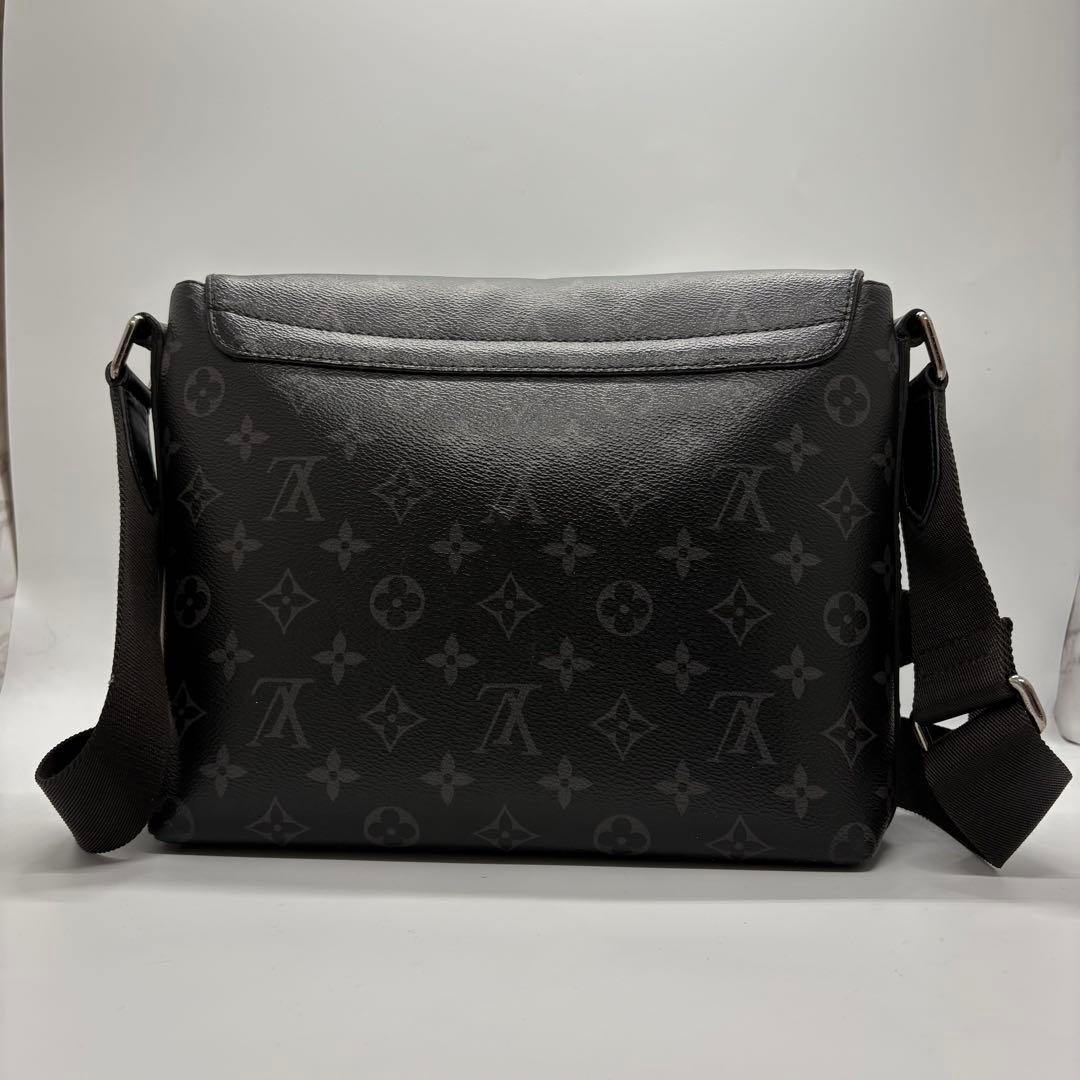 るーー ルイヴィトン エクリプスディストリクト PM ショルダーバック 黒