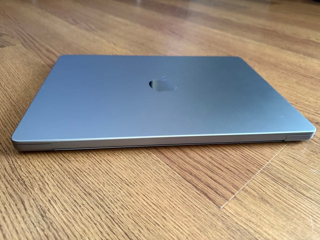 Apple MacBook Pro シルバー　1TB 24GB M3