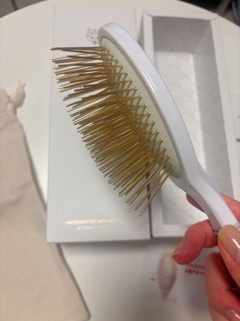 なな fox スカルプブラシ