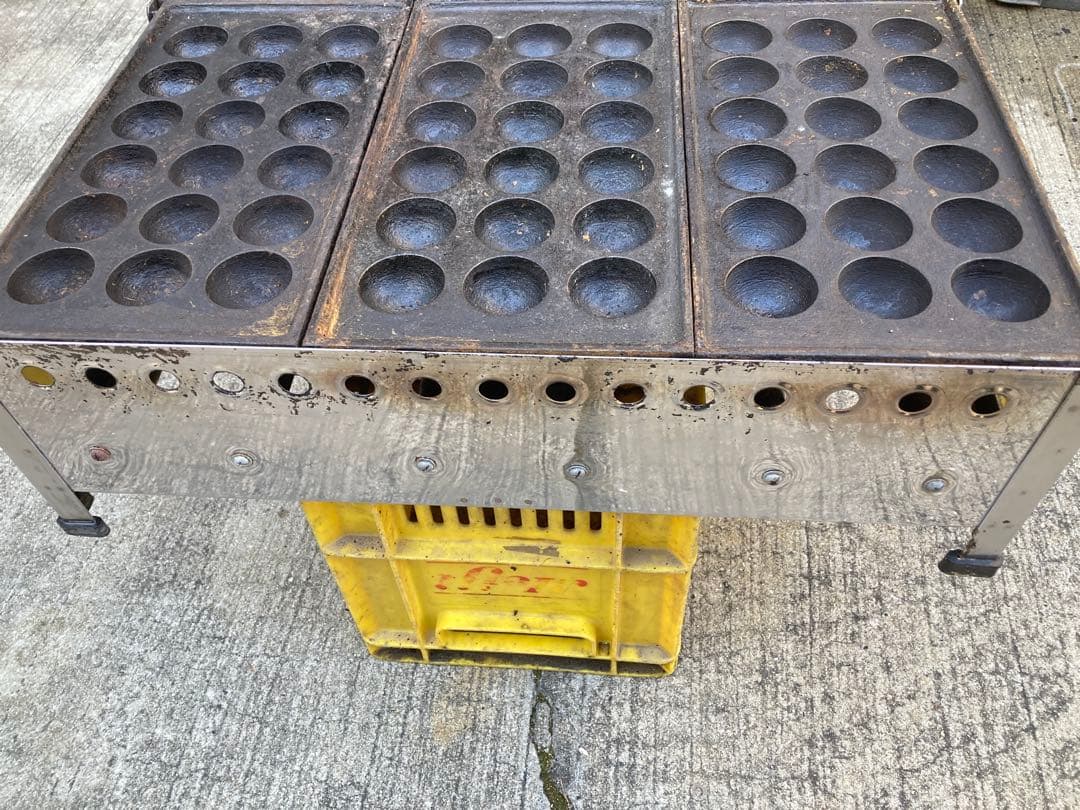 たこ焼き屋 天然ガス式 28個X3連84個と18個X3連54個のプレート付き