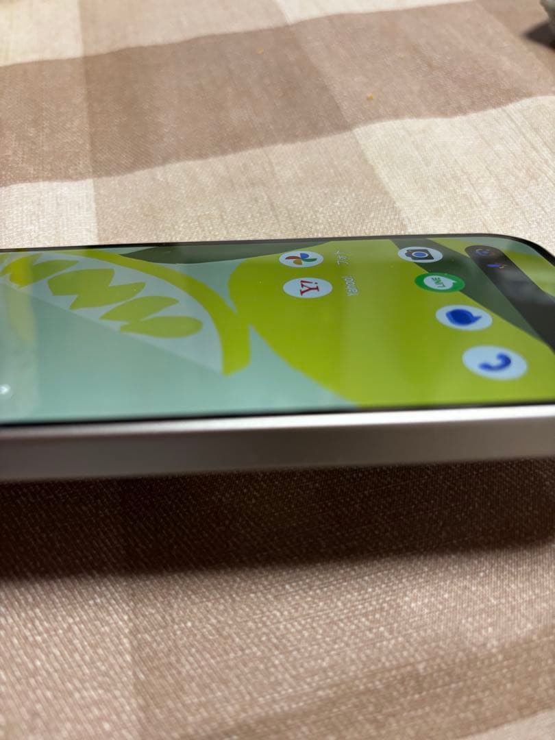 超美品　Google Pixel 9 Porcelain