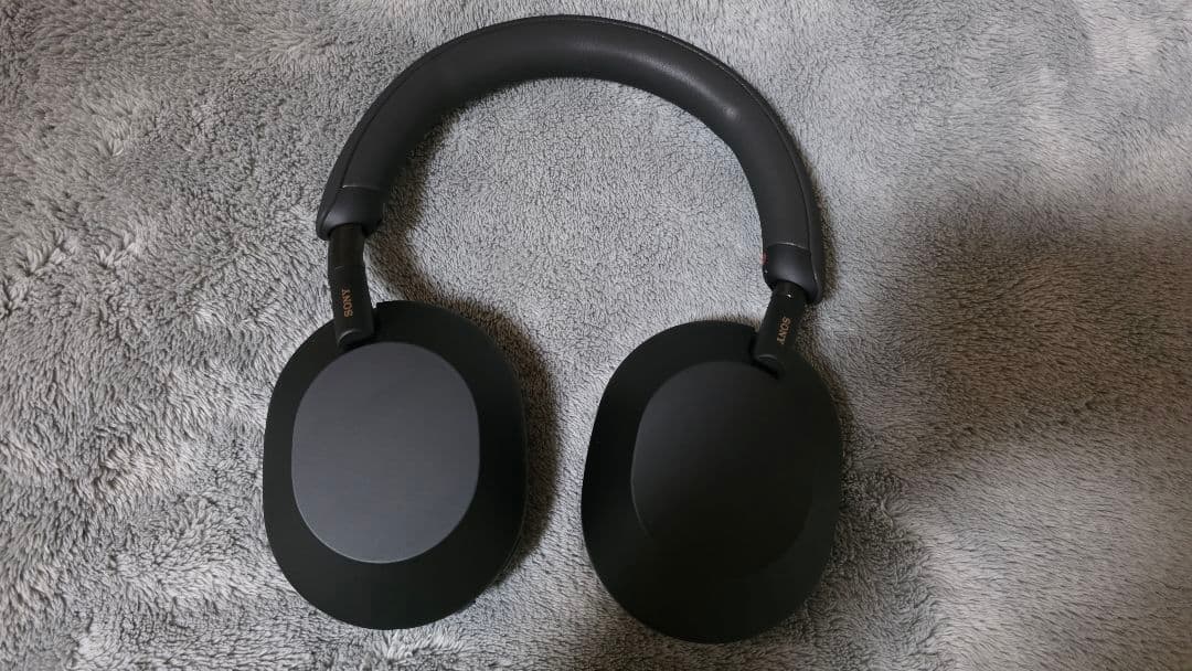 SONYソニー ワイヤレスヘッドホン ブラック WH-1000XM5/保証書あり