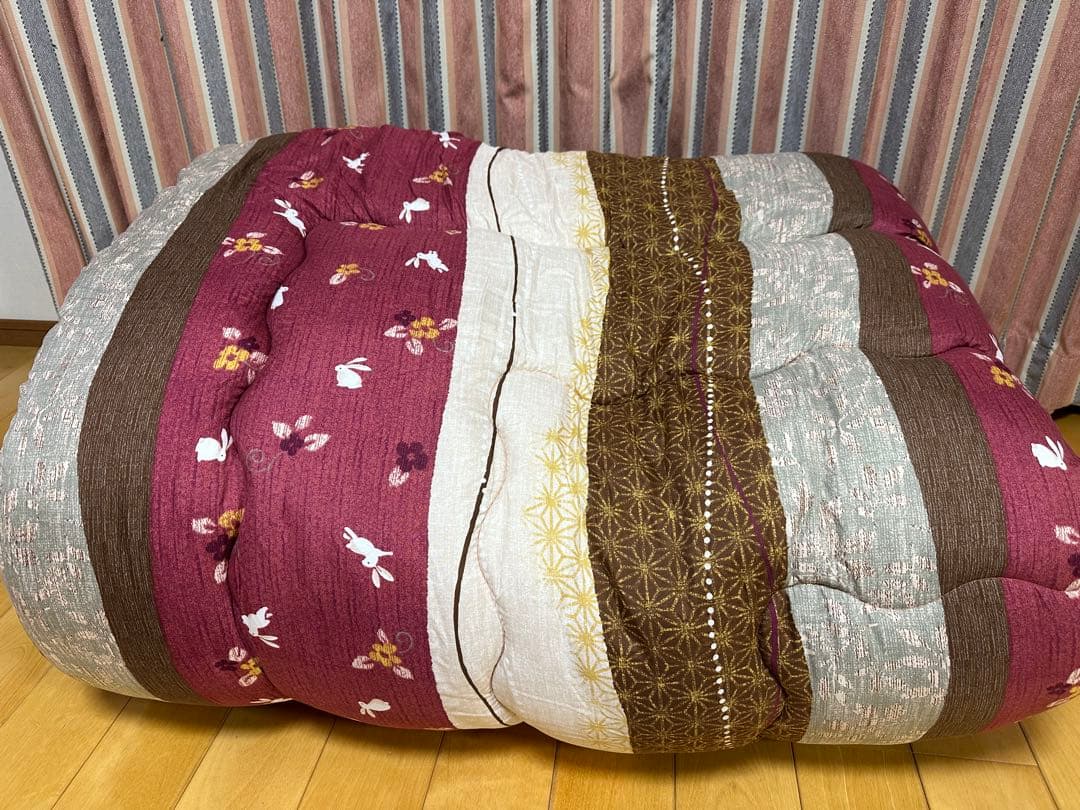 たりと　⭐︎イケヒコ　ローズ色 こたつ布団 厚掛　大判　205×315cm