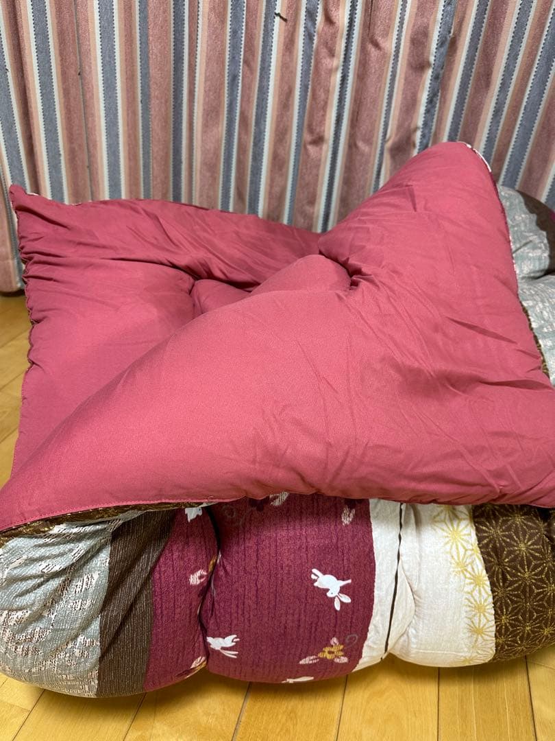 たりと　⭐︎イケヒコ　ローズ色 こたつ布団 厚掛　大判　205×315cm