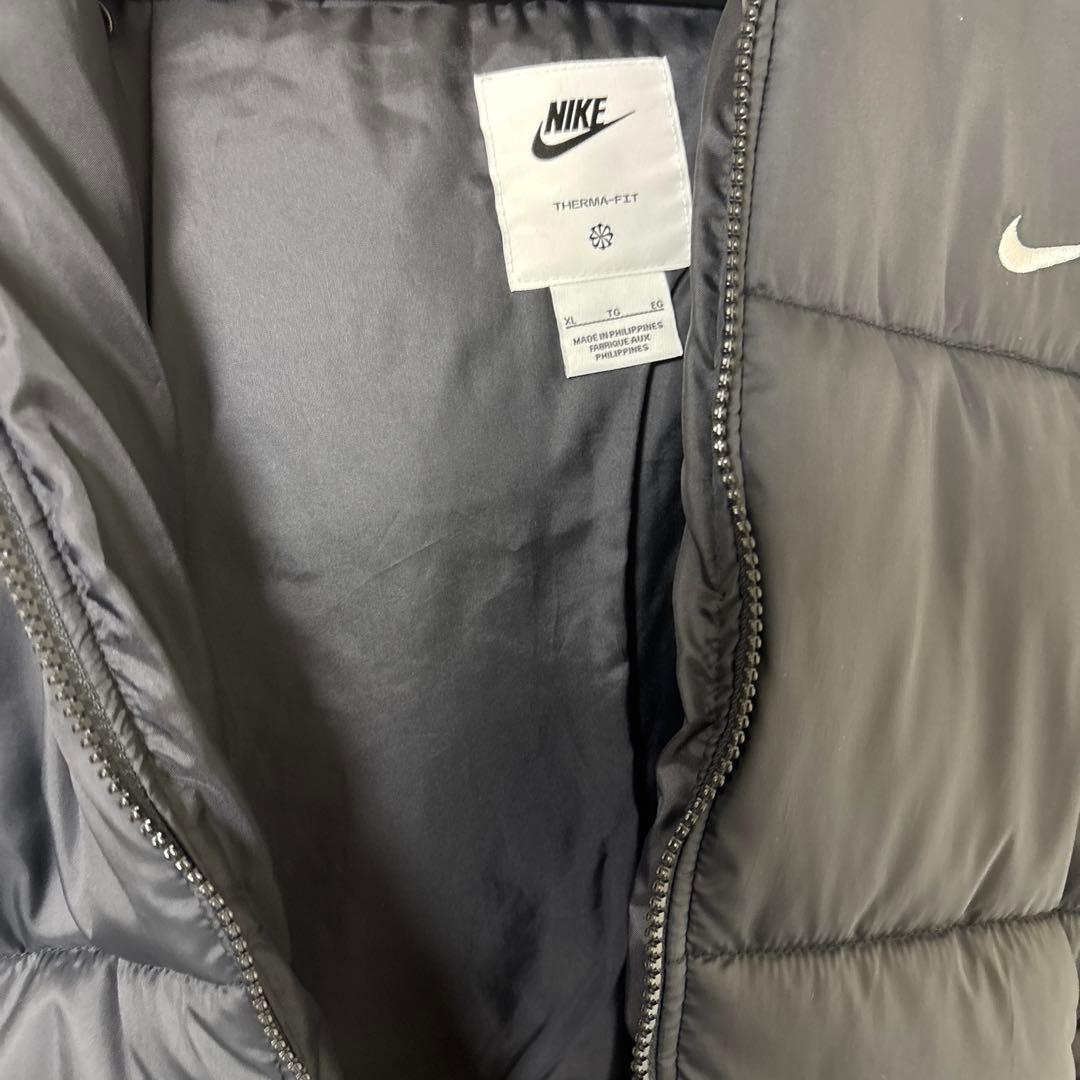 NIKE ナイキ　ダウン　ダウンジャケット　新品　レディースXL