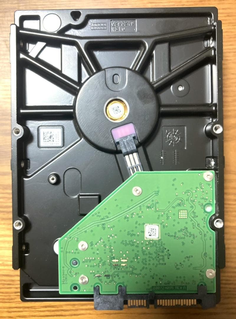Seagate ST2000VN004（3.5インチ HDD 2TB）