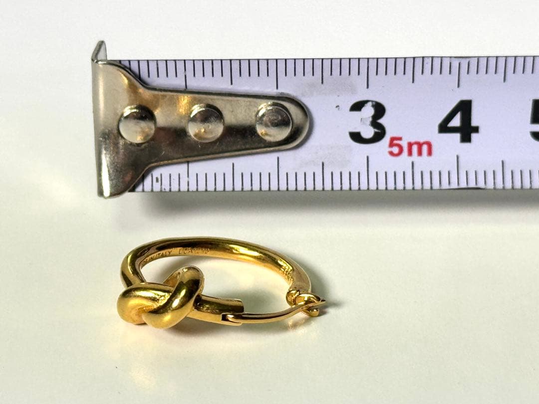 美品 CELINE ノットスモールフープ ピアス ゴールド定価69300円