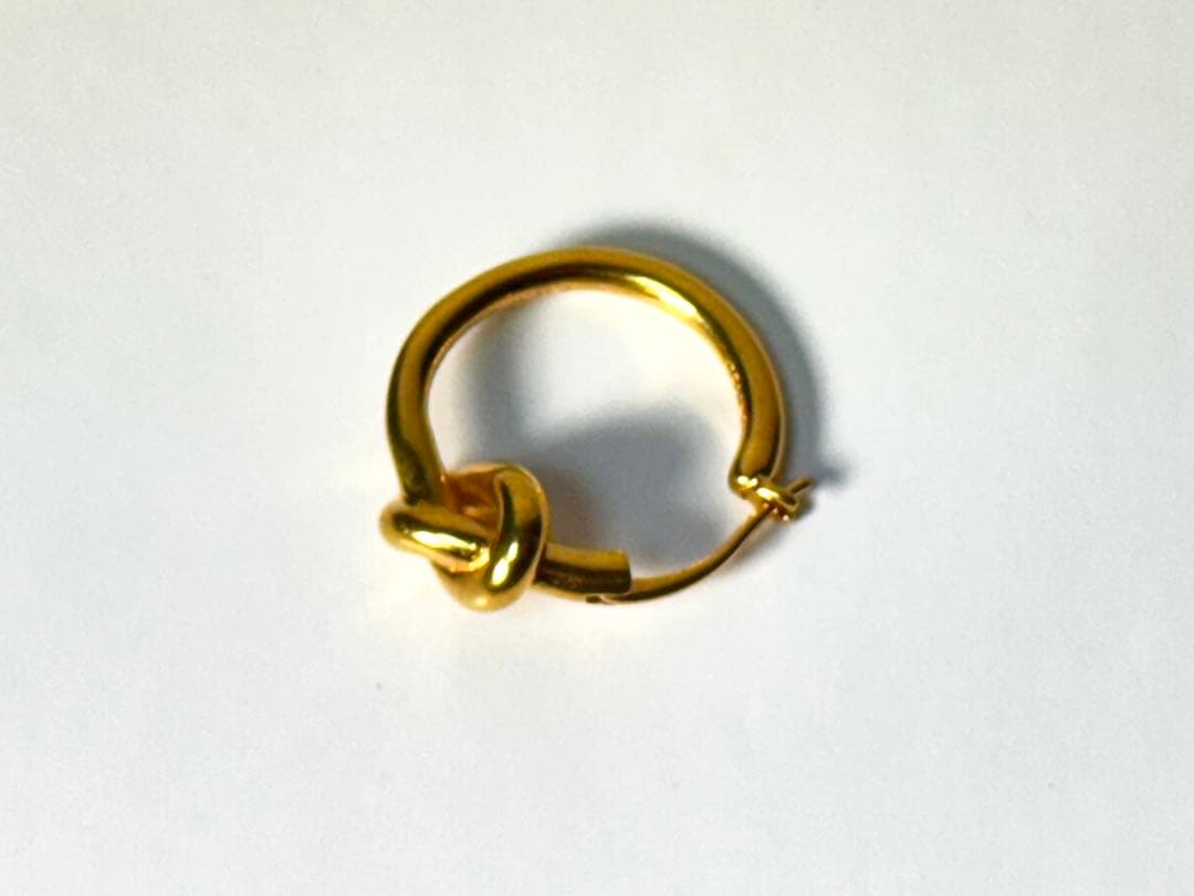 美品 CELINE ノットスモールフープ ピアス ゴールド定価69300円