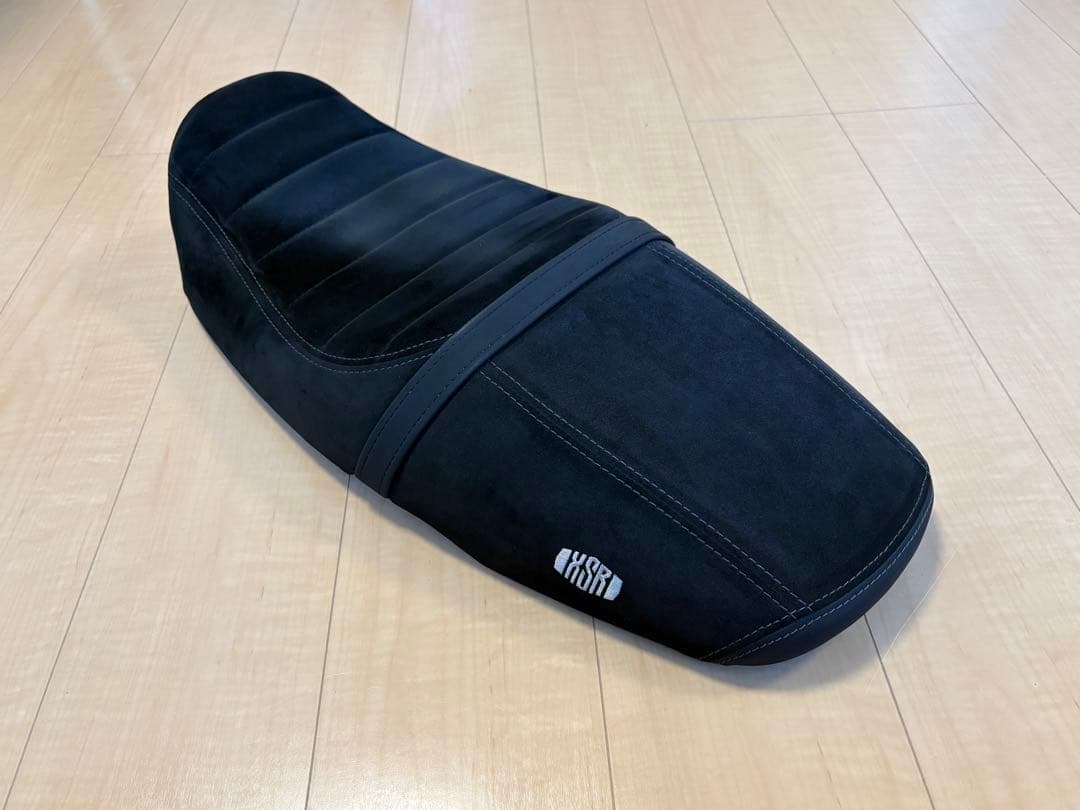 XSR900 ワイズギア ウルトラスエードシート