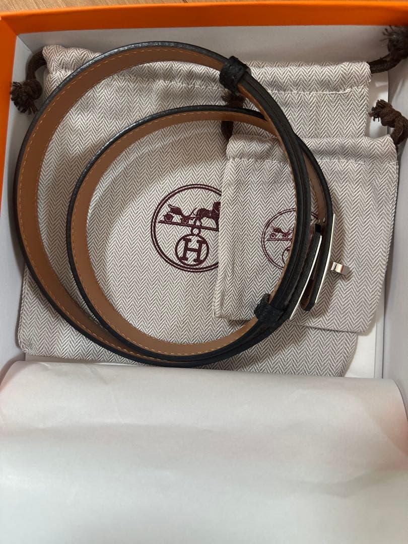 HERMÈS 黒×シルバー レザーベルトC 刻印