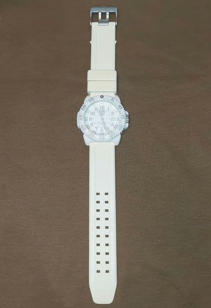 Luminox 3050 ホワイト ラバーベルト 時計
