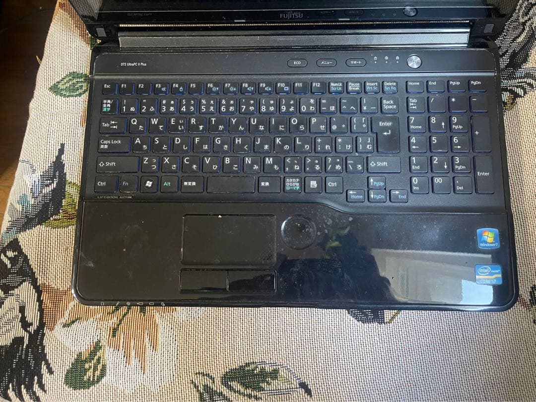 パソコンノ-ト\富士通AH77\ i7\\8G\カメラ\高解像度\15.6型