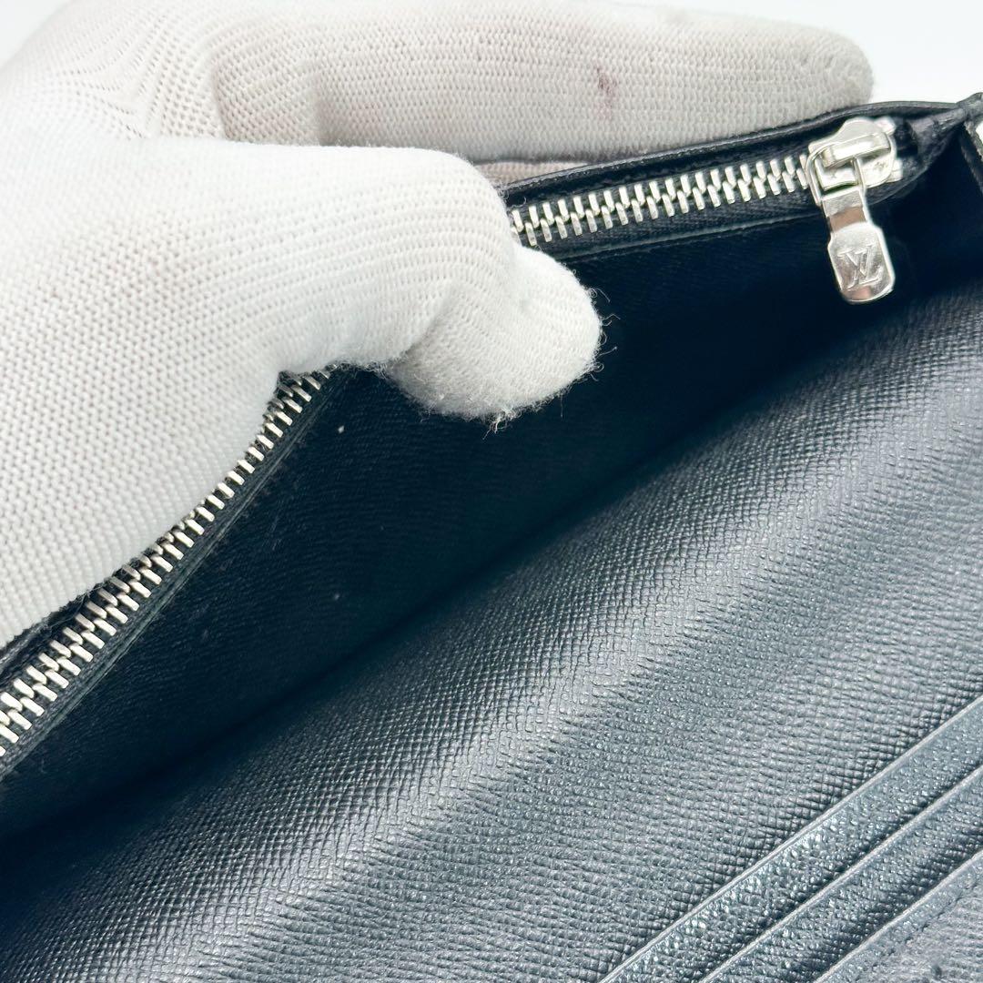 【使用わずか】ルイヴィトン ポルトフォイユ ブラザ タイガ ブラック 二つ折り