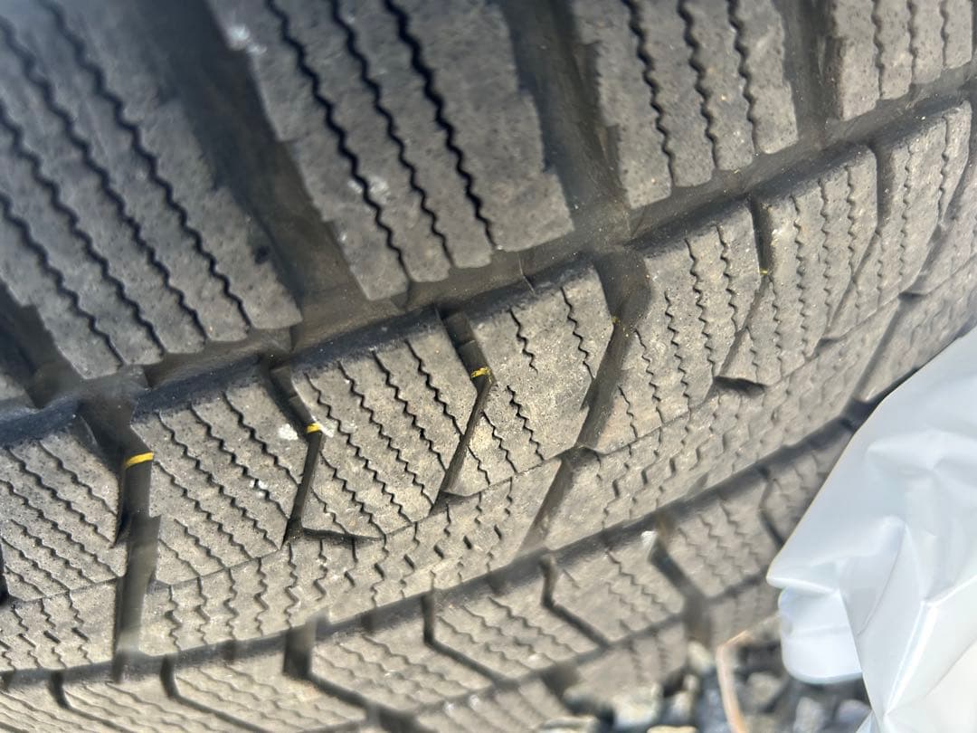 ベンツw176 A180 17㌅225/45 R17 4本セット　スタッドレス