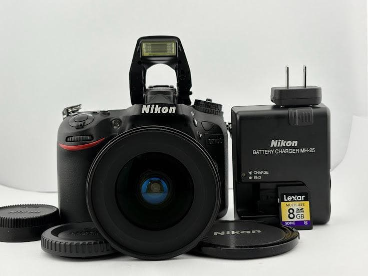 ★極上品★ニコン NIKON D7100 【ショット数9,736回】レンズキット