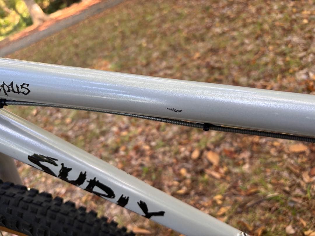 送料無料 美品 サーリー SURLY クランパス KRAMPUS Mサイズ