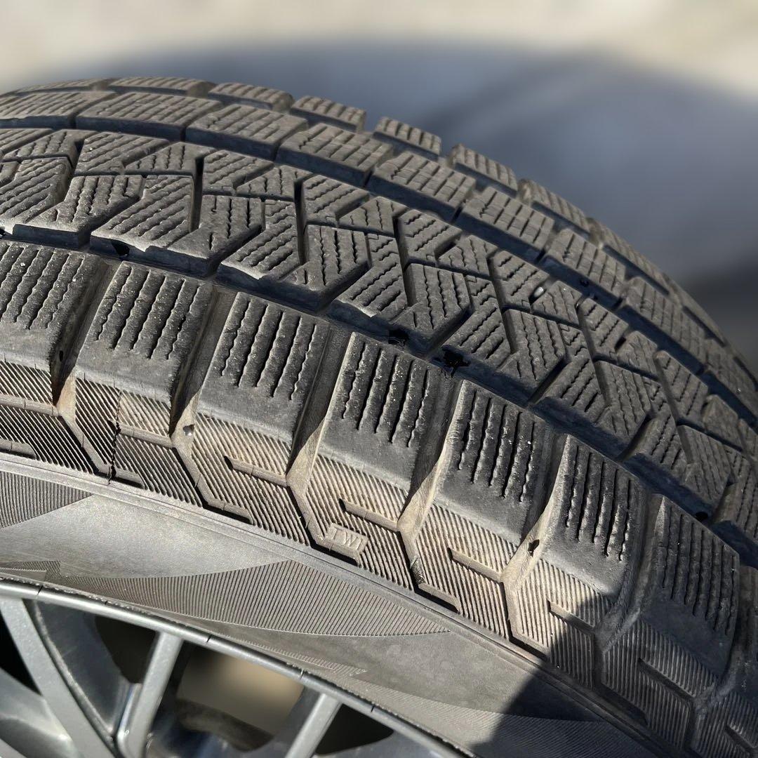 美品ピレリ製195/65r15スタッドレスタイヤをWEDS製アルミホイールに装着