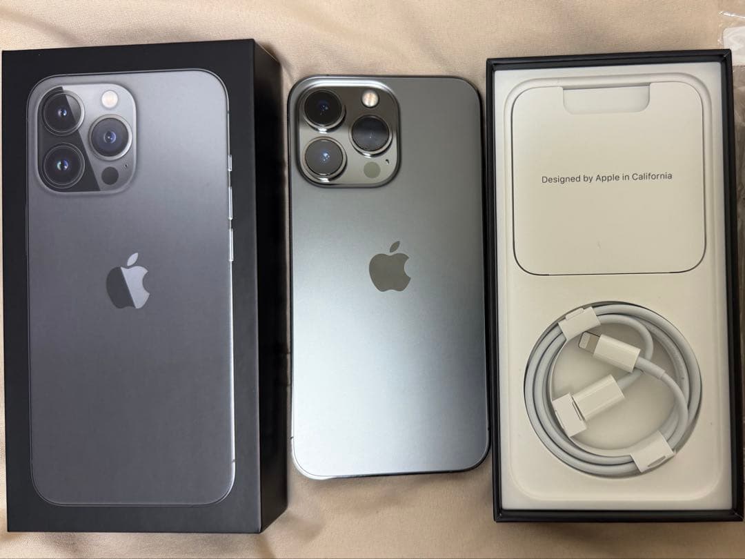 [ランド]　iPhone 13 Pro 256gb SIMフリー