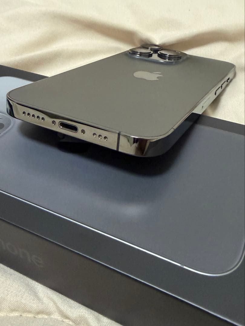 [ランド]　iPhone 13 Pro 256gb SIMフリー