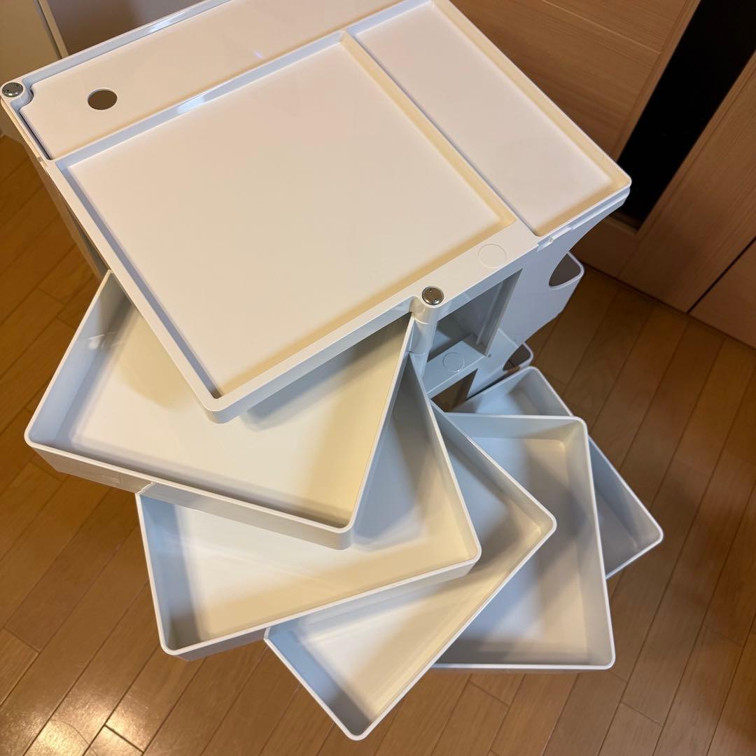 ジョエ・コロンボ　ボビーワゴン 3段5トレイ ホワイト 正規品