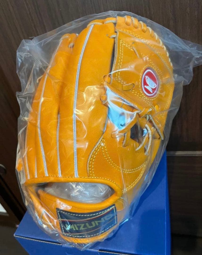 硬式用ワールドウィン復刻版 赤カップ 篠塚和典モデル新品未使用タグ付