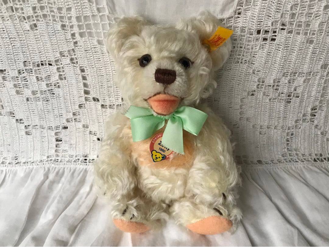 Steiff テディベアのZotty