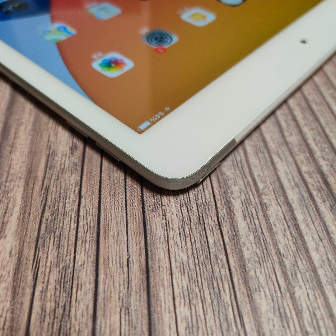 iPad 第7世代 128GB SIMフリー 美品