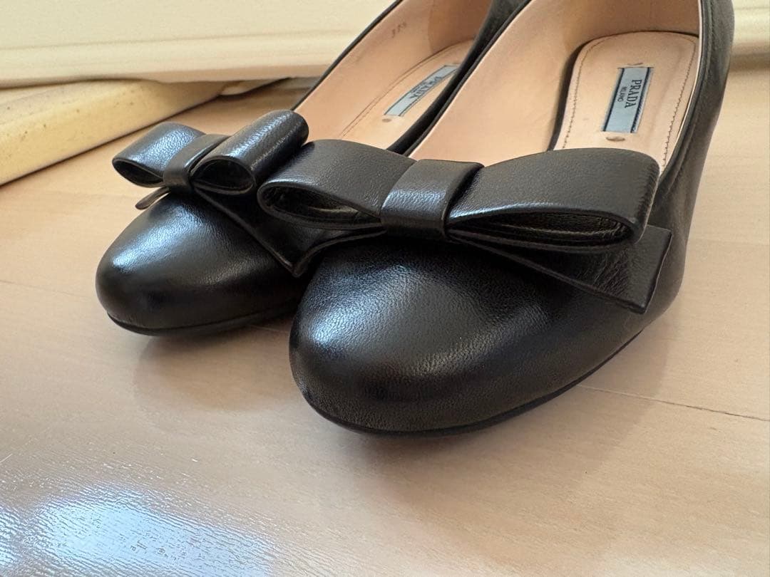 PRADA プラダ　リボン付き 黒パンプス 中ヒール