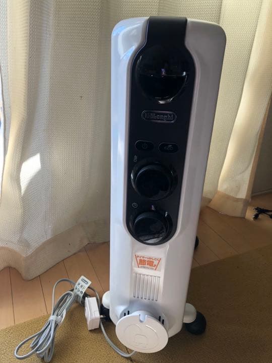 電気ヒーター DeLonghi RHJ35M0812-DG