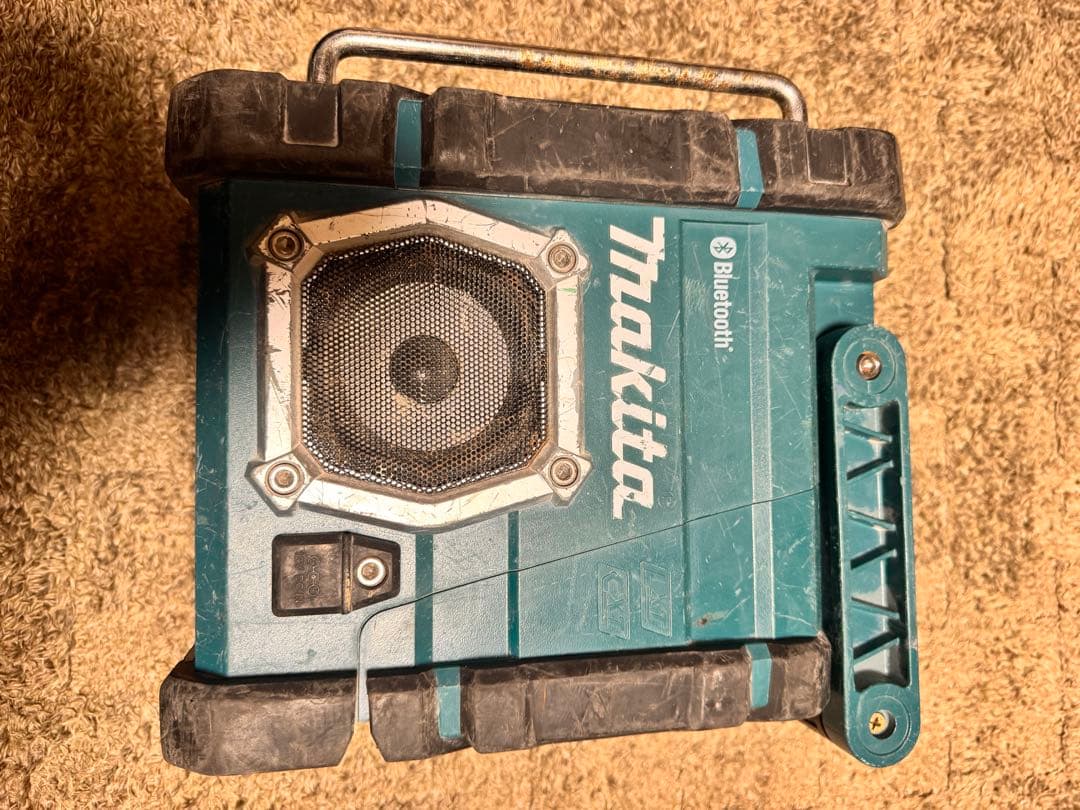 Makita MR006 Bluetoothラジオ
