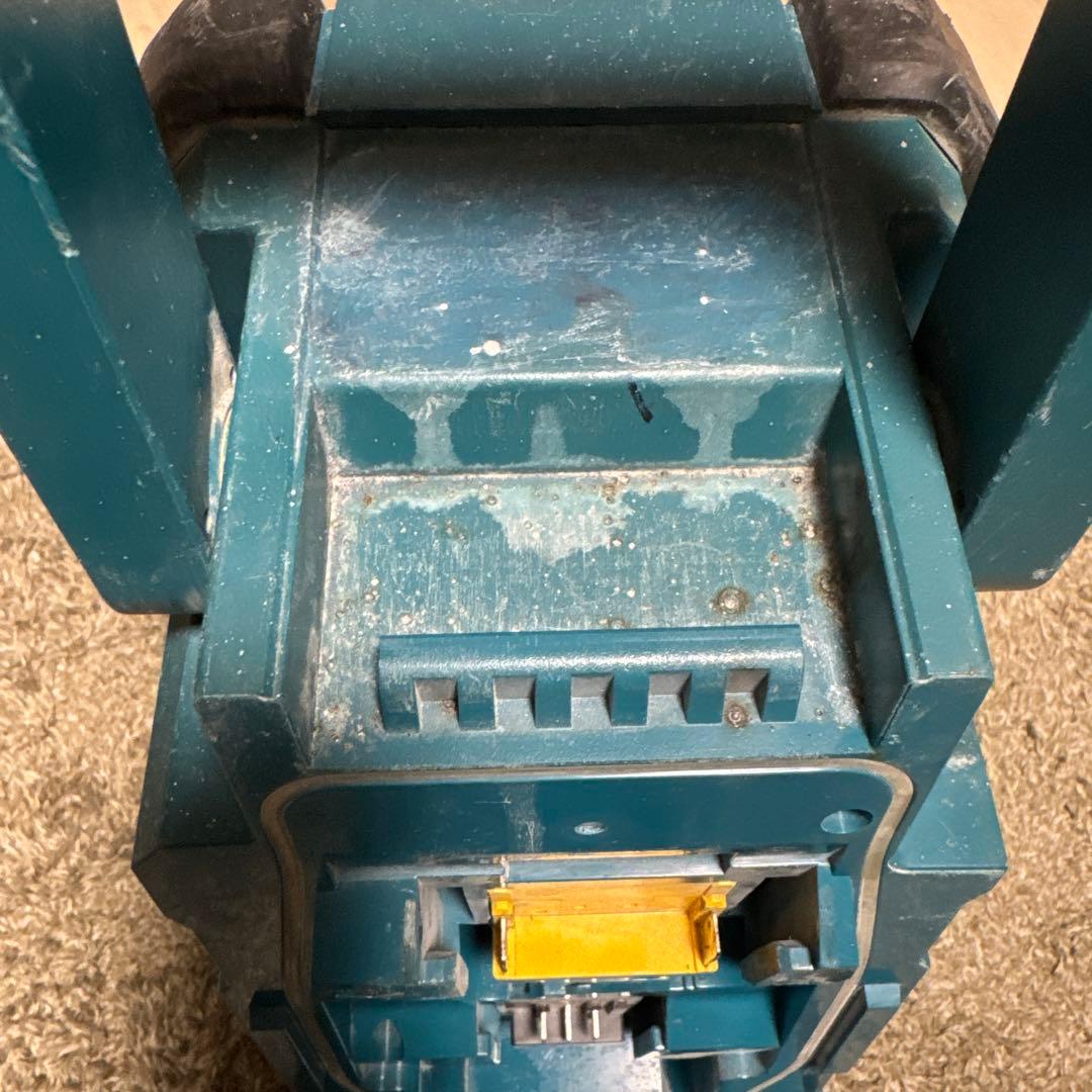 Makita MR006 Bluetoothラジオ