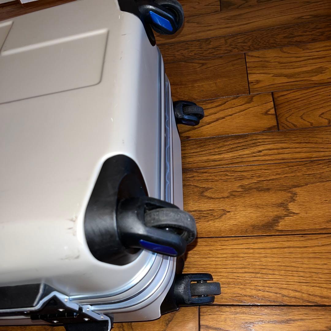 ゾウくん様専有　イノベータースーツケース　シルバー　TSAロック　頑丈