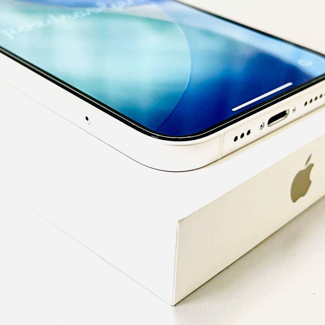 【美品】iPhone 12 本体 128GB SIMフリー （ホワイト）送料無料