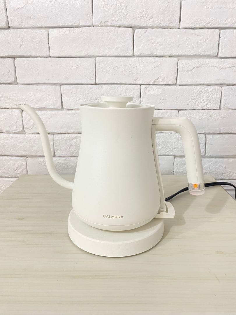 ⭐️【全国送料無料】バルミューダ　ザ　ポット　ケトル　電気　BALMUDA