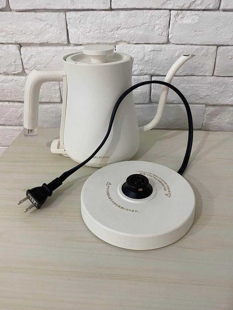 ⭐️【全国送料無料】バルミューダ　ザ　ポット　ケトル　電気　BALMUDA